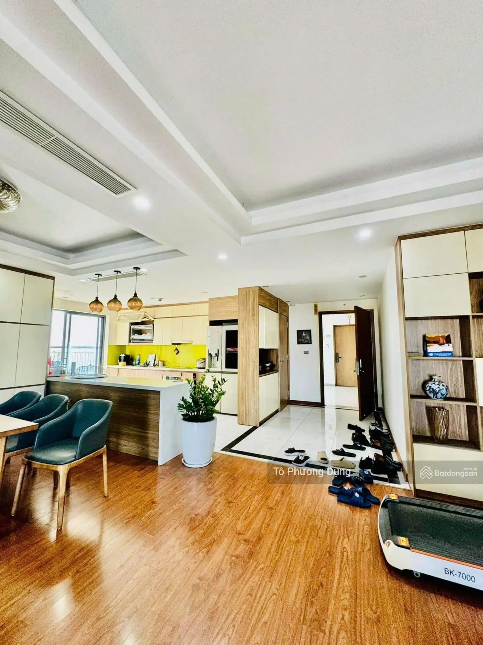 Bán căn góc CC Handiresco - 31 Lê Văn Lương - 4 pn - full nội thất - view triệu đô - LH 0844 866 ***