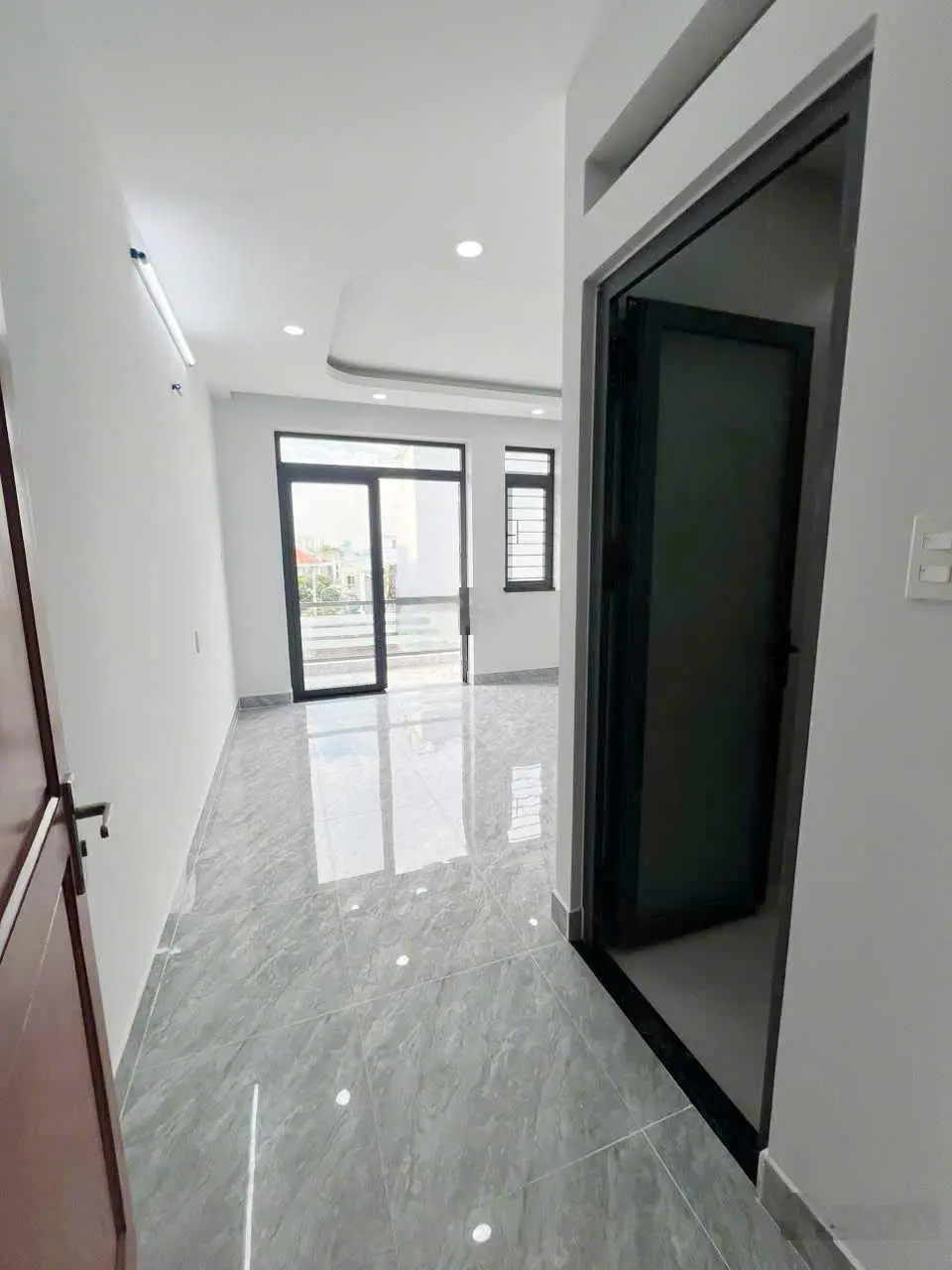 Bán Nhà Mới Đúc 5 Tấm , 4,1x16m , Đường 7m Tỉnh Lộ 10 Giáp Quận 6 . LH 0906 383 ***
