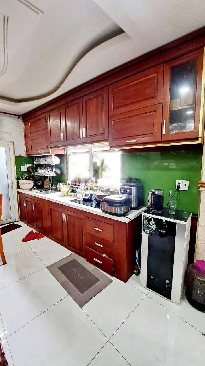 Bán nhà 5 tầng đường tân chánh hiệp 25, 180m2 sàn, 4pn, nội thất cao cấp, giá 4.88 tỷ, shr