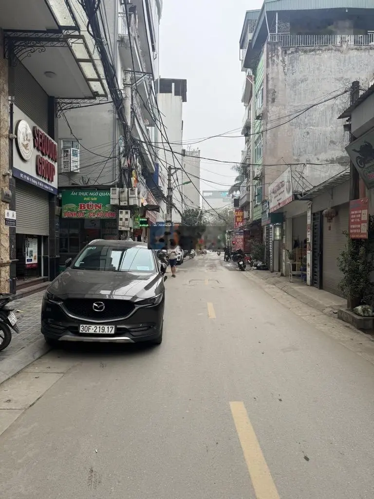 Bán gấp nhà dân xây 4 tầng mễ trì, ô tô cách 15m, cách mặt phố 40m, giá: 7,25 tỷ, lh 0968.371.359