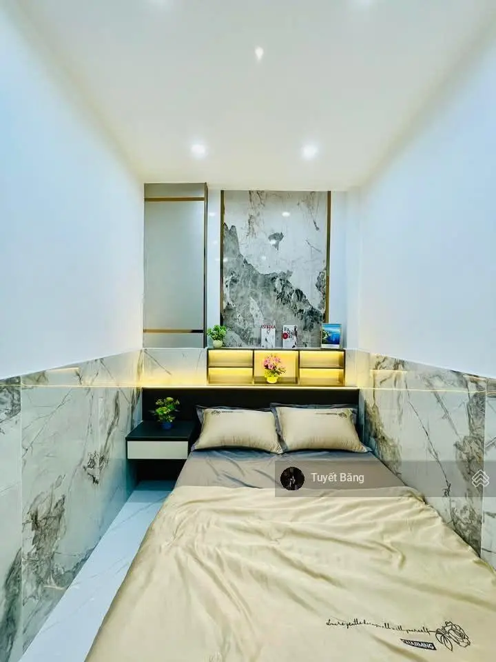 Chính chủ bán gấp nhà Quốc Lộ 13 cũ,P.Hiệp Bình Phước, Tp.Thủ Đức. Giá chưa đến 3 tỷ.