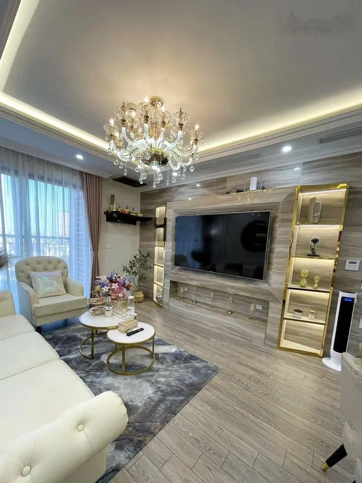 Chính chủ bán căn hộ tại Bohemia Lê Văn Thiêm 135m2 căn góc 3Pn , tầng trung giá tốt LH: 0987 362 ***