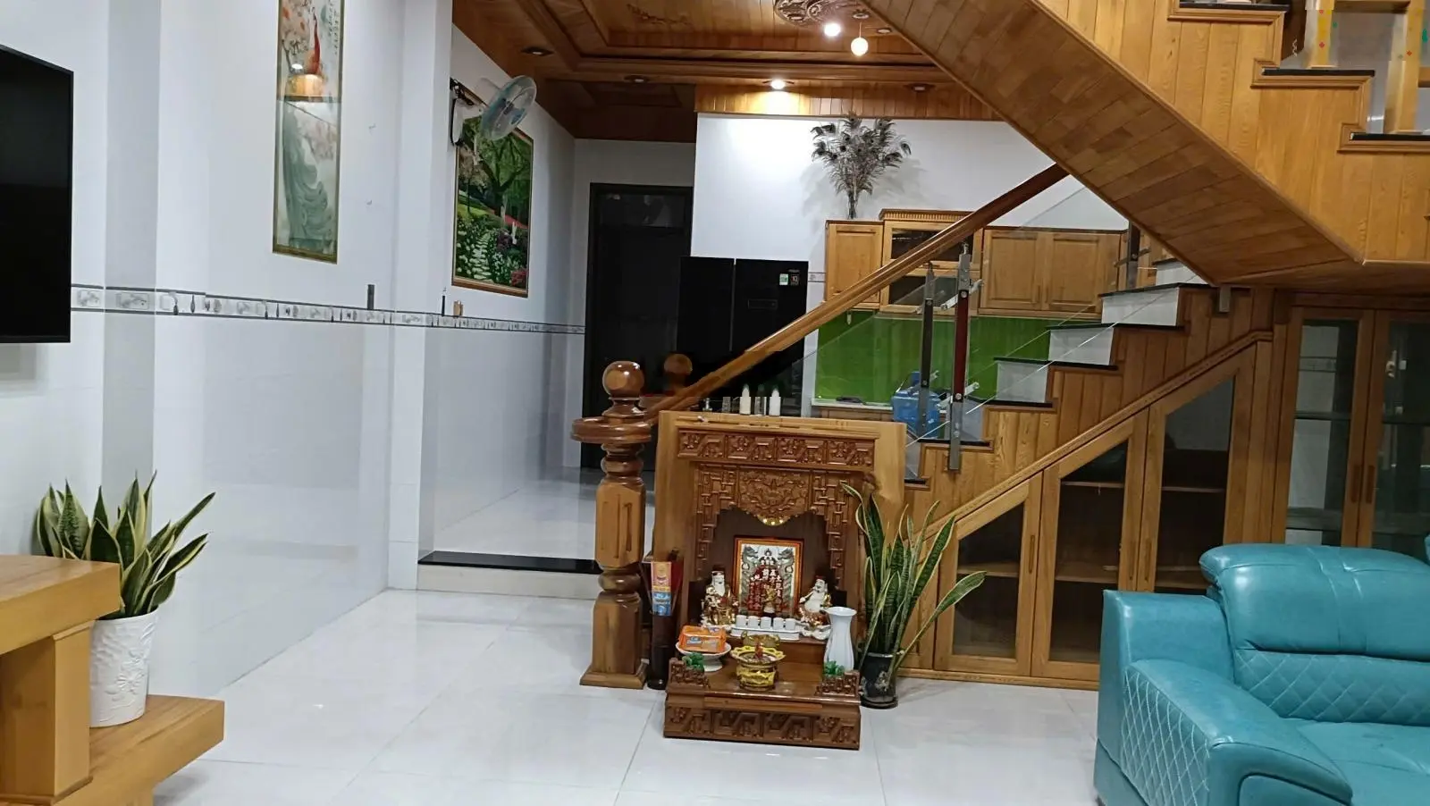 Bán nhà 3 tầng đẹp, ngay Chợ Chiều, hẻm Đường Lương Đình Của, Vĩnh Ngọc, Nha Trang