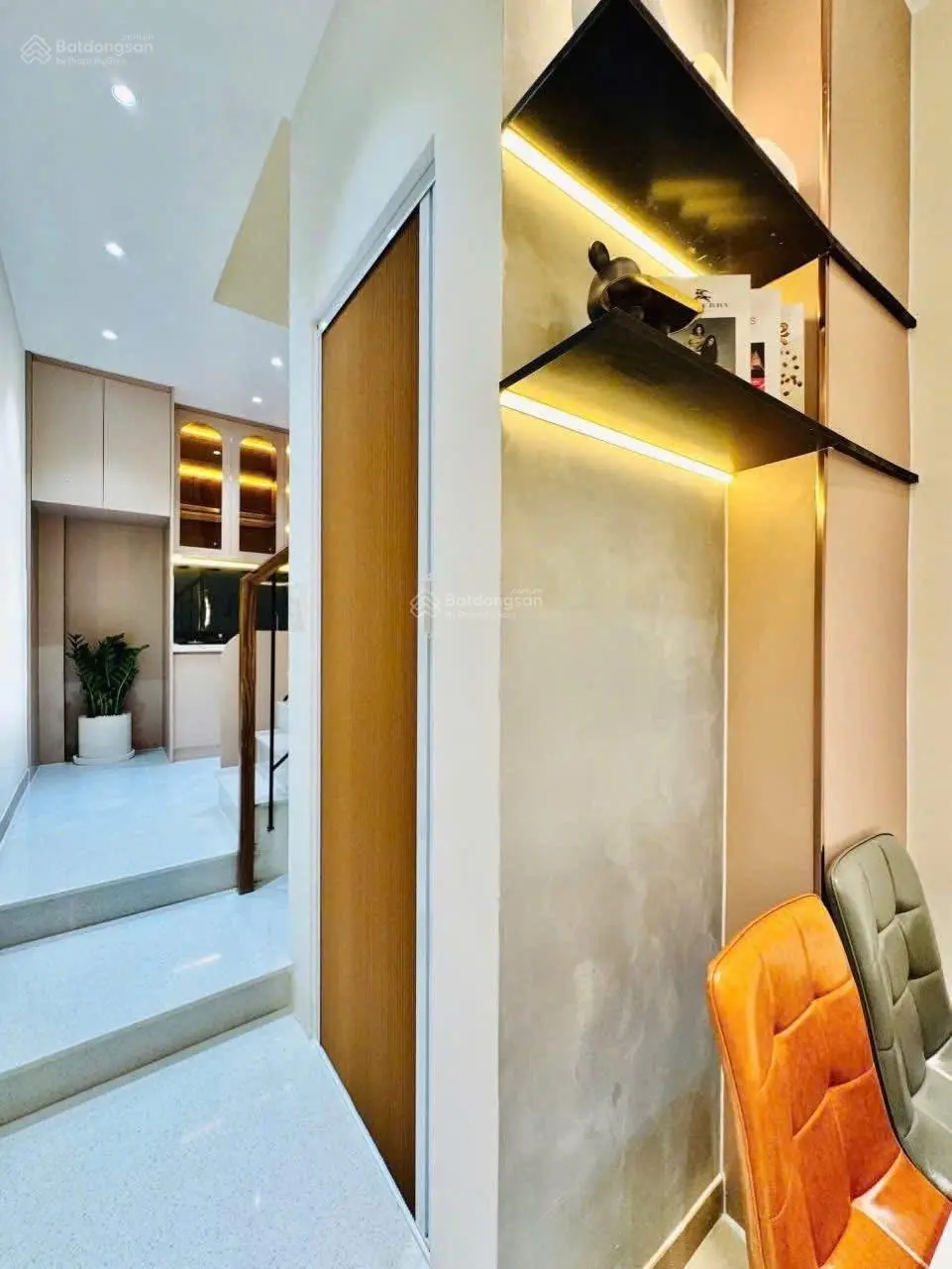 Song song với Phố Ẩm Thực, chú Toàn gửi căn Cầu Chông, 48m2 | nhà góc hẻm | giá 1tỷ880