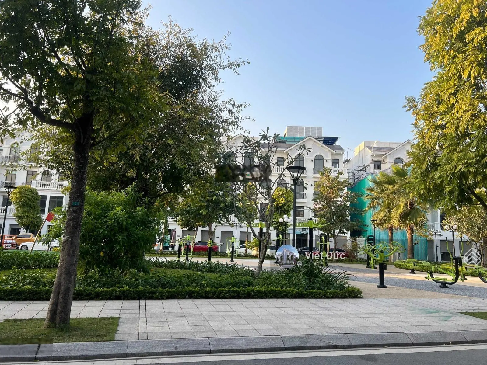 Chính chủ gửi bán liền kề view vườn hoa khu SB Vinhomes Ocean Park giá 17 ty