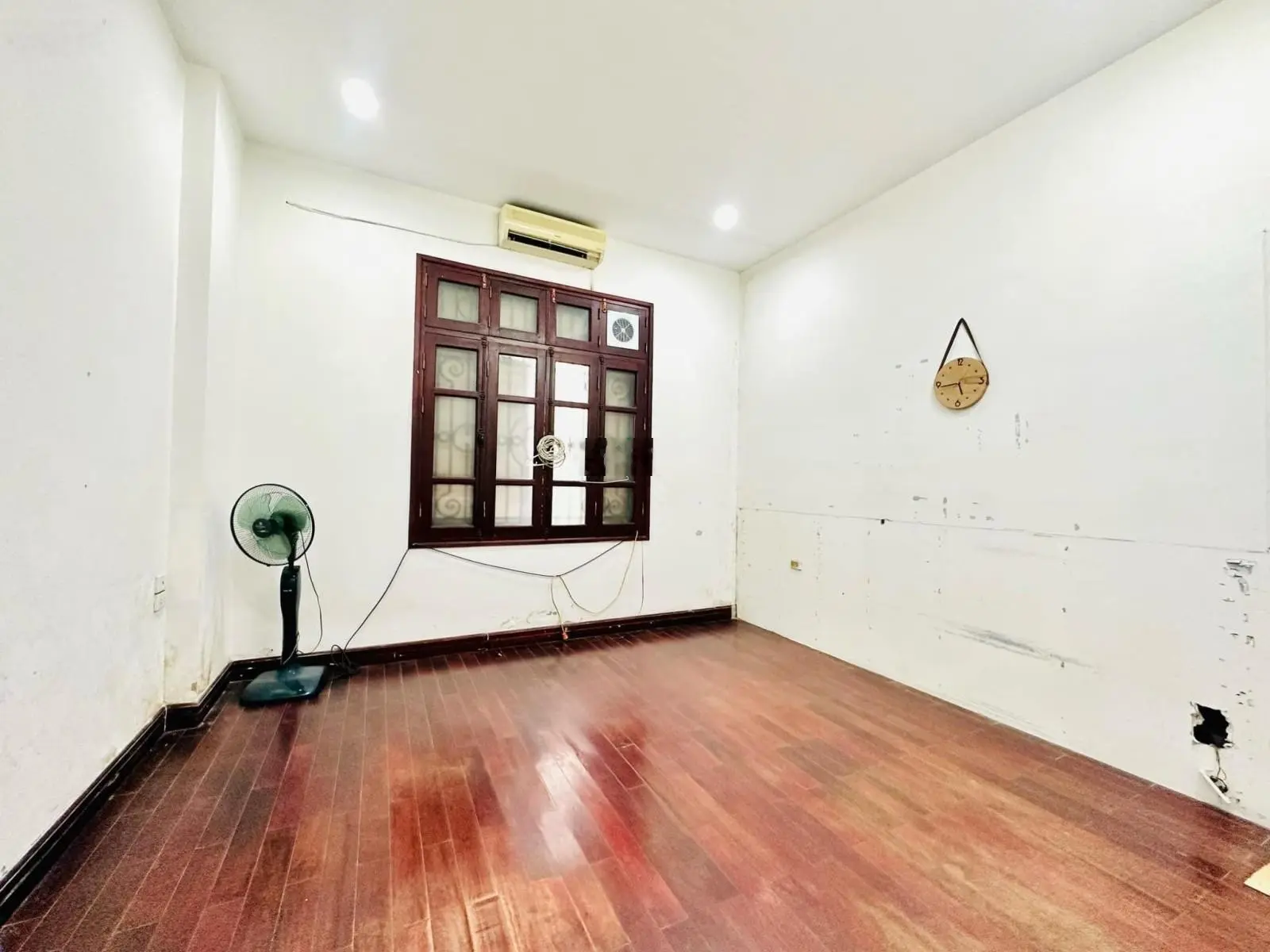 Hồng Mai 61m2, 4tầng, MT 8.1m 15.5 tỷ Hai Bà Trưng