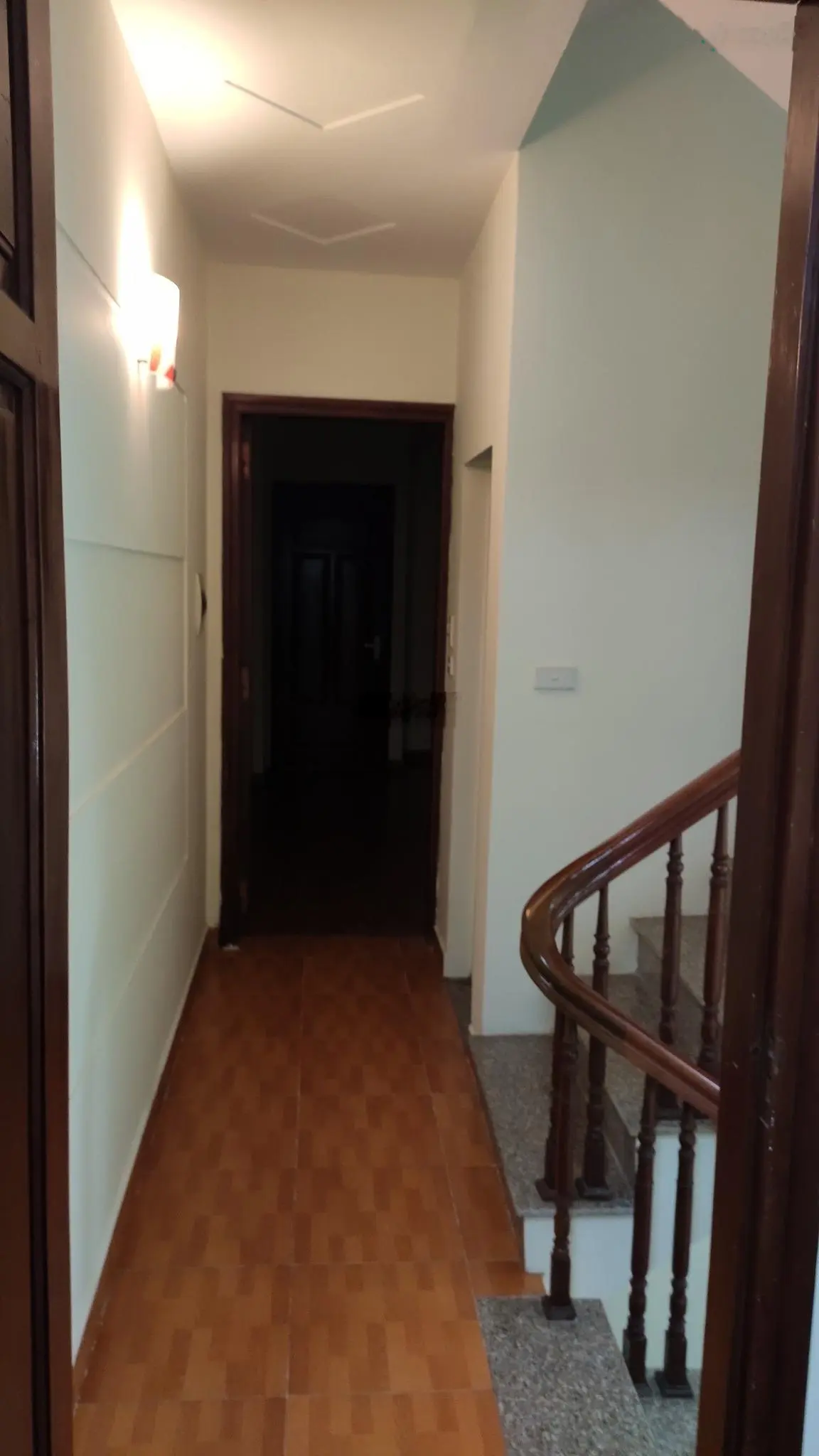 Bán nhà 18 ngõ 89/36 Phan Kế Bính Đào Tấn, ngõ ba gác, gần phố, dt: 43m2/5 tầng/7.3 tỷ