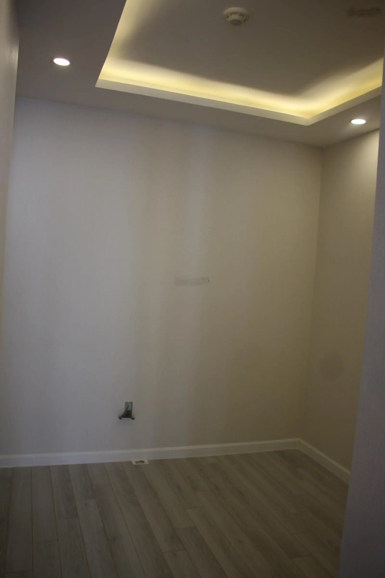 The Botanica, Giá bán bao sổ 3ty350, 57m2 hướng đông, tháp TB1 - LH 0908 457 *** gặp Linh