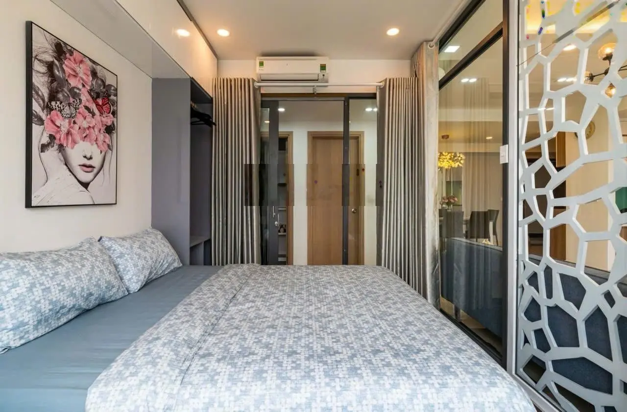 Cần bánh nhanh căn góc căn hộ 3PN - 2WC River Gate quận 4 giá tốt nhất. LH: 0909 024 ***
