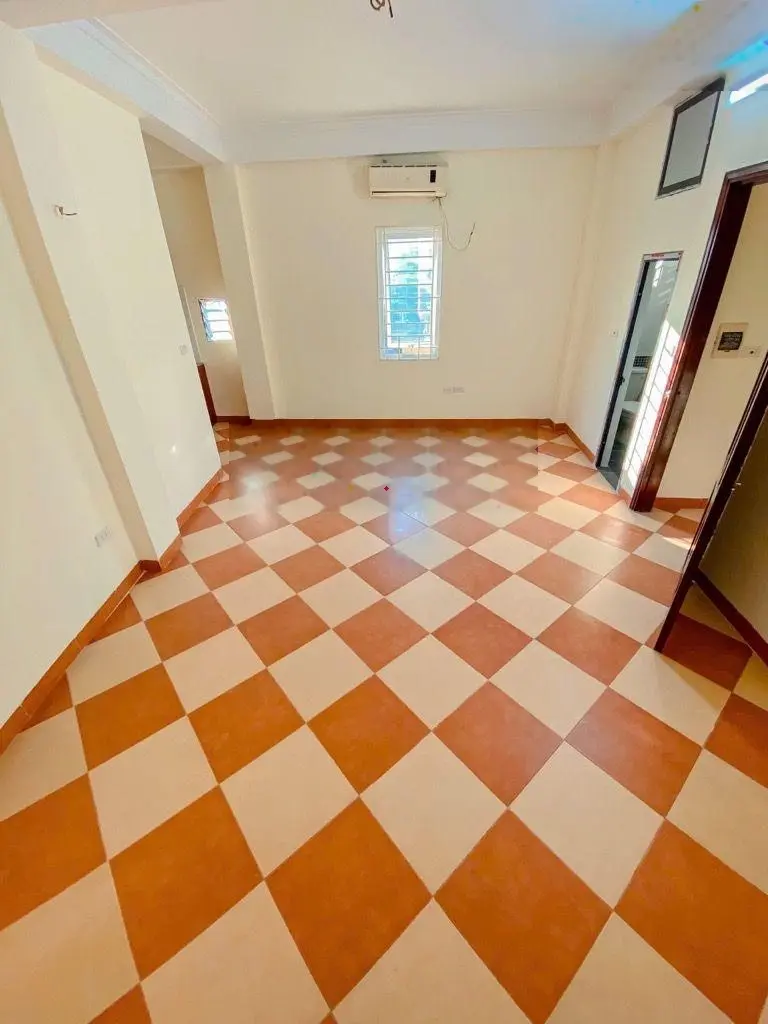 Bán nhà 45m2 x 5 tầng, 6 ngủ khép kín, ngõ phố Minh Khai, giá 7.95 tỷ