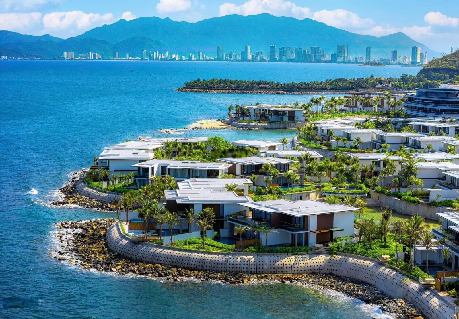 Mua Biệt Thự Gran Melia Nha Trang Tặng 1 Căn hộ 3 tỷ TT đến 8 năm, chia sẻ doanh thu 50% - hoặc ở.