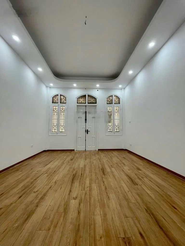 Bán nhà phân lô Khâm Thiên, oto tránh, vỉa hè, bãi xe, DT 56m2 x 5 tầng, MT 4 m giá 21 tỷTL