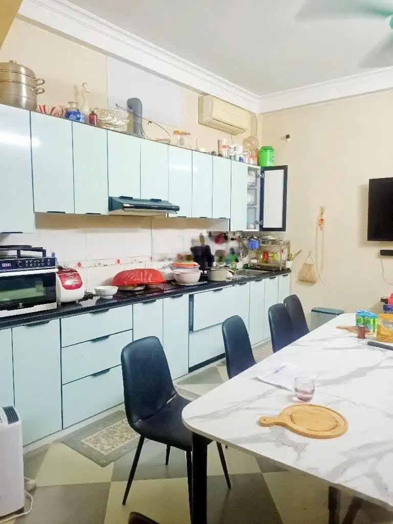 Chủ cần tiền bán gấp nhà Cầu Giấy 51m2 - 2 tầng - nhỉnh 12 tỷ. Ôtô đỗ cửa - kinh doanh - ngõ thông