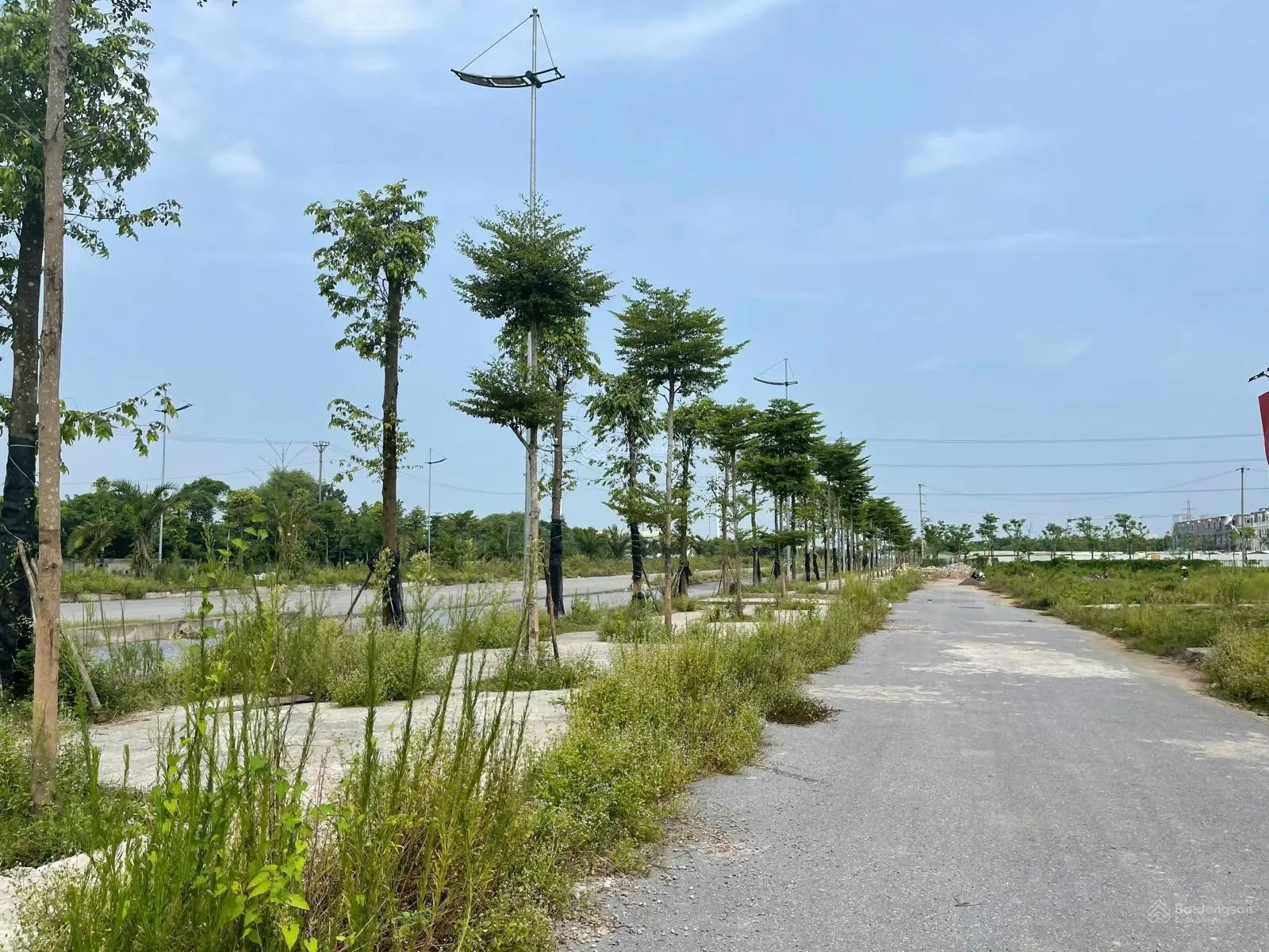 Duy nhất lô đất nhỏ xinh, DT 46m2, MT 3,87m, lô góc khe thoáng, view công viên vườn hoa, gần 3.5