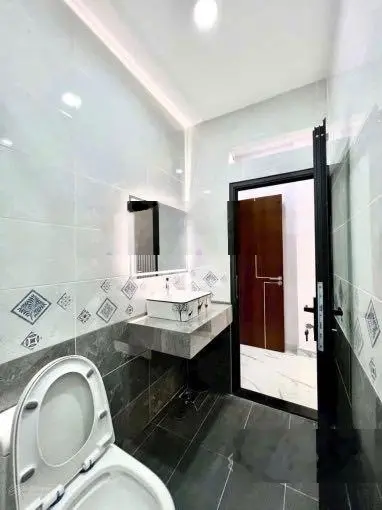 Nhanh tay sở hữu nhà cực đẹp - MTĐ An Dương Vương, Phường 16, Q. 8, sổ riêng