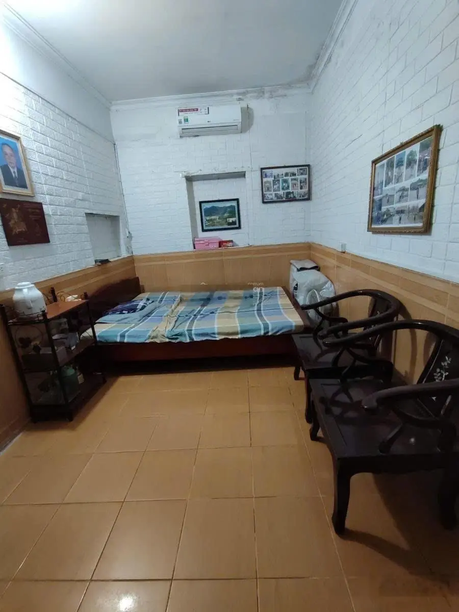 Giá đầu tư, lô góc 3 thoáng vĩnh viễn, cách ô tô 6 mét, bán đất tặng nhà 3 tầng vẫn ở ngon lành.