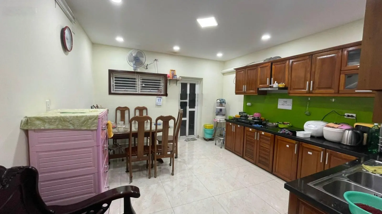 Nhà trệt 2 lầu (4x14.5m) khu CBNV Đường Nguyễn Xí P13