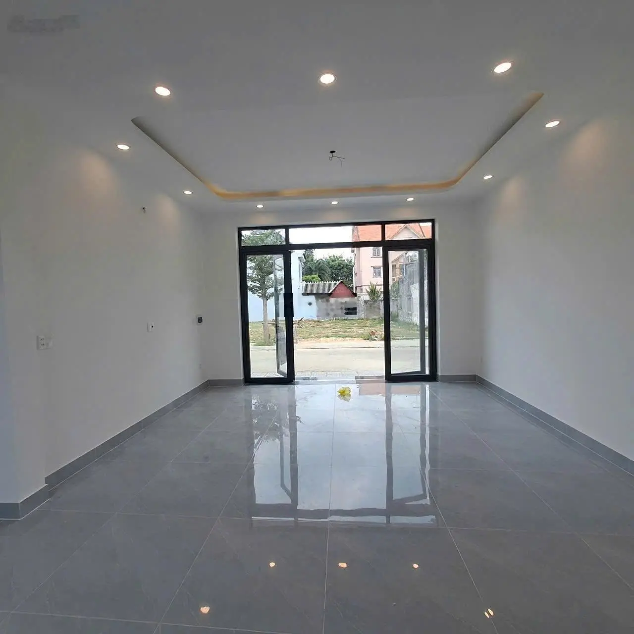 Ngộp tiền vay ngân hàng tôi bán nhà 136m2 ngang 8m đường Nguyễn Thị Lắng xã Tân Phú Trung giá 2tỷ