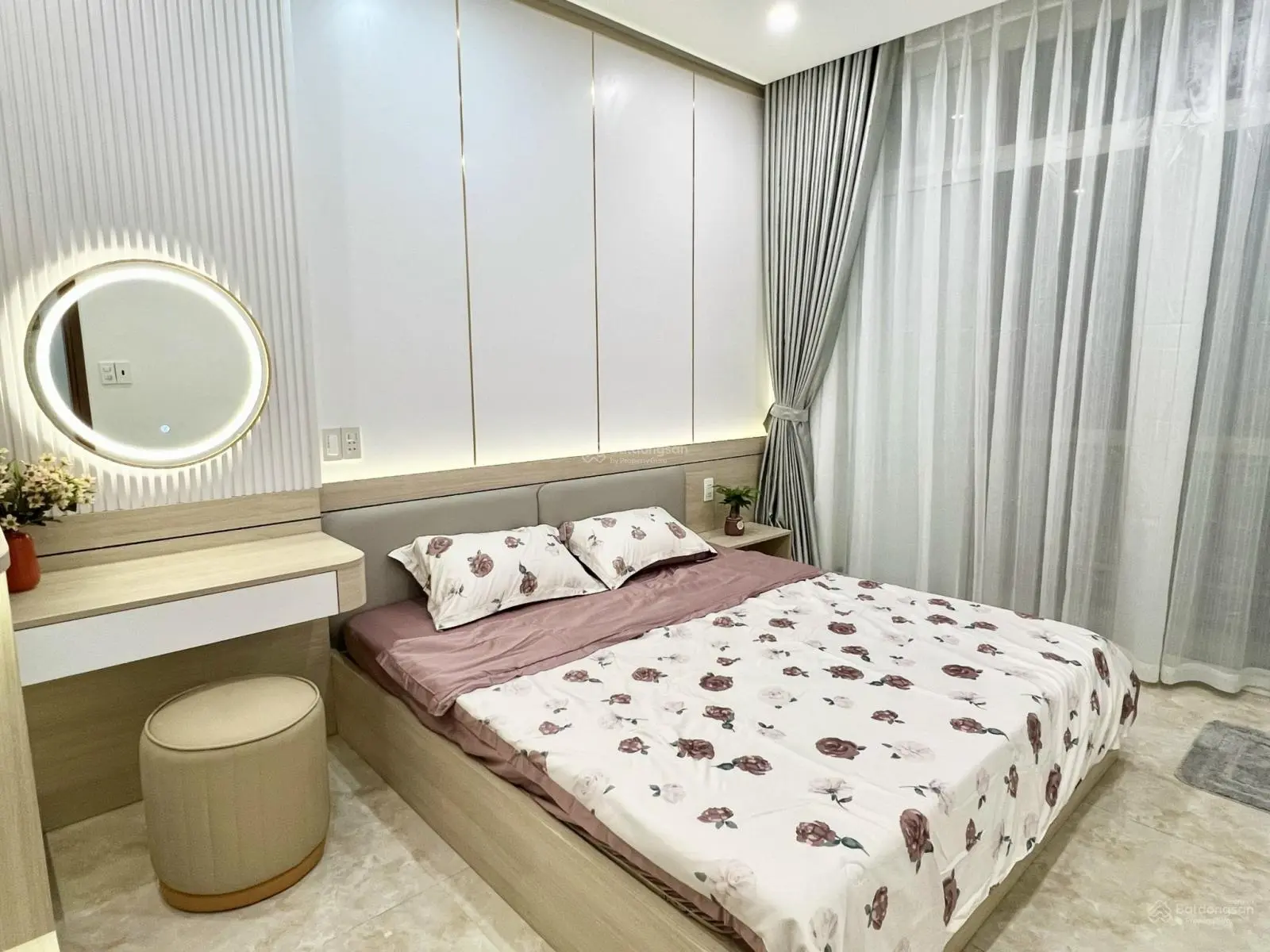 Nhà đẹp trung tâm Đà Nẵng 3 tầng ô tô vào đậu trước nhà. Nội thất vip. Chỉ hơn 4 tỷ