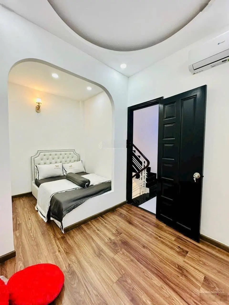 Bán nhà hẻm 251 Nguyễn Thiện Thuật, Quận 3. Nhà 64 m2, Giá: 3 tỷ 790 nhà 1 trệt 2 lầu, sổ riêng