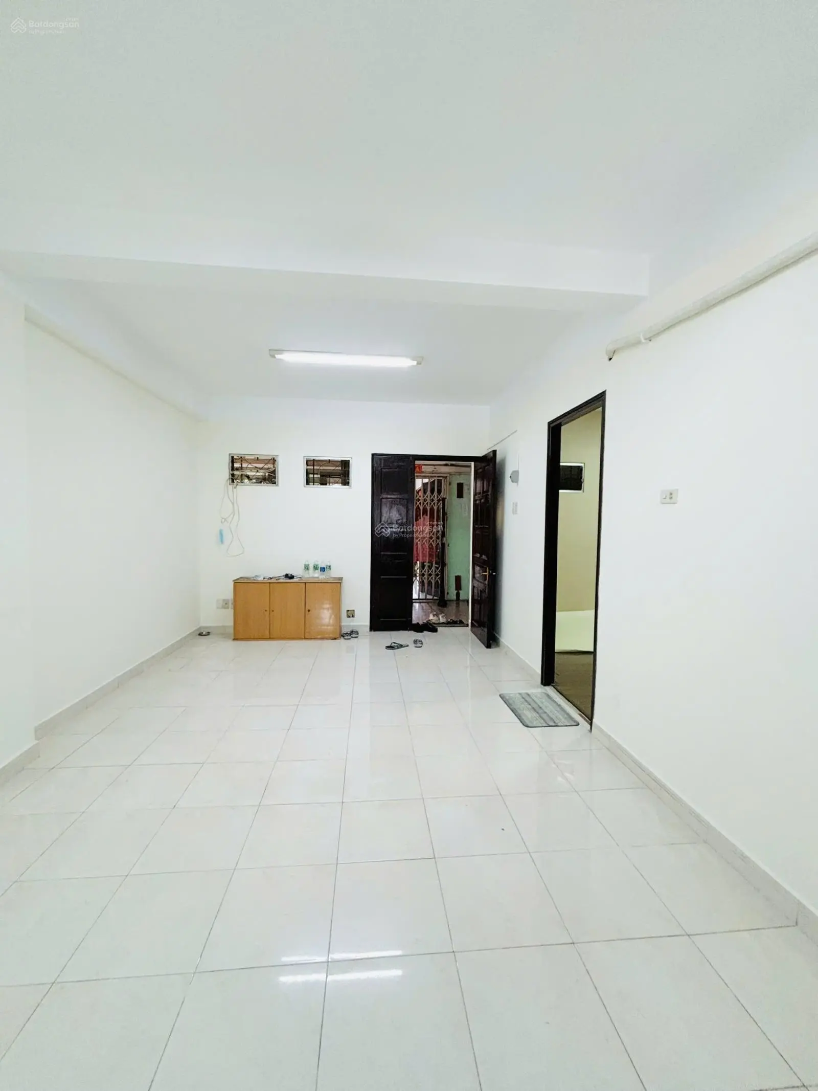 Chung cư Bình Phú 1, có sổ hồng, 2PN nhà trống mua bán nhanh, ngay khu sầm uất, giá tốt 2,19 tỷ