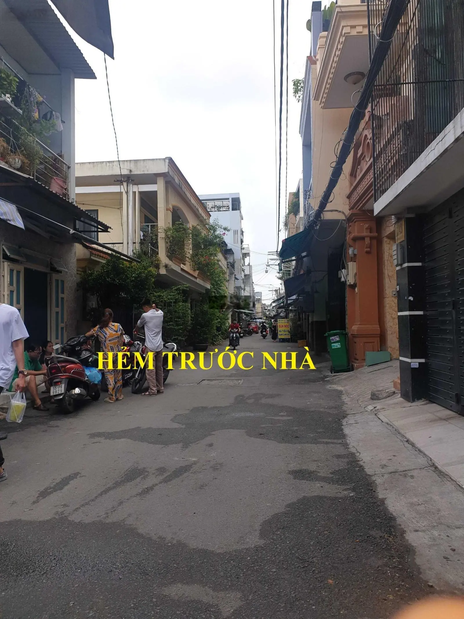 Chính chủ bán nhà - diện tích đất lớn, xây biệt thự, văn phòng,.... kế bên Quận 1