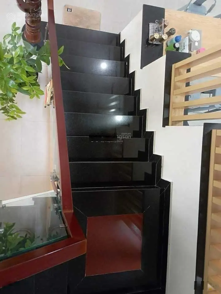 Bán nhà biệt thự 105m2 , bề ngang rộng, mặt tiền đường số chợ Tân Mỹ, Quận 7, Chỉ Nhỉnh 15 Tỷ