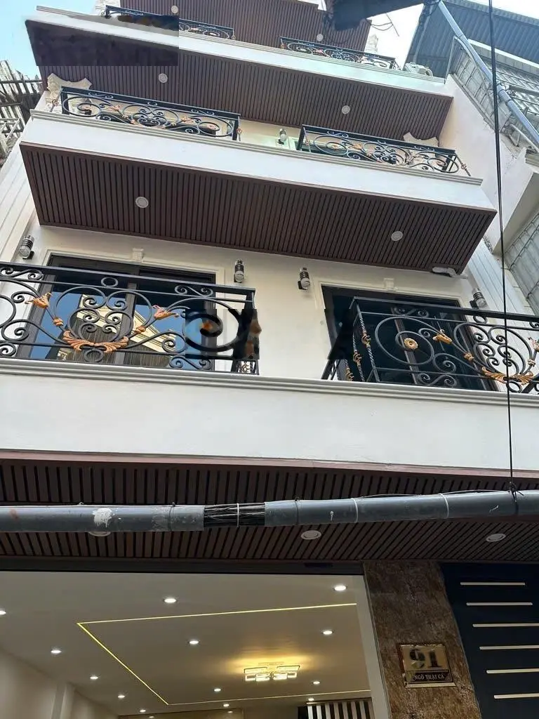 Bán nhà riêng 5 tầng Ngõ 255 Lĩnh Nam, giá 5,85 tỷ, 38m2, 3 phòng ngủ, 4 vệ sinh, oto đỗ gần nhà