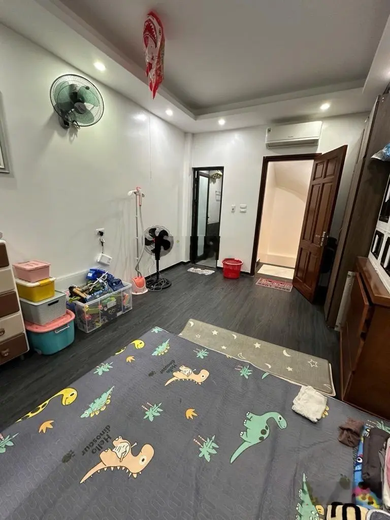 Phân lô nhà mới - ô tô vf3 vào nhà - 2 thoáng trước sau - tt hai bà trưng - full nội thất - ngõ rộ