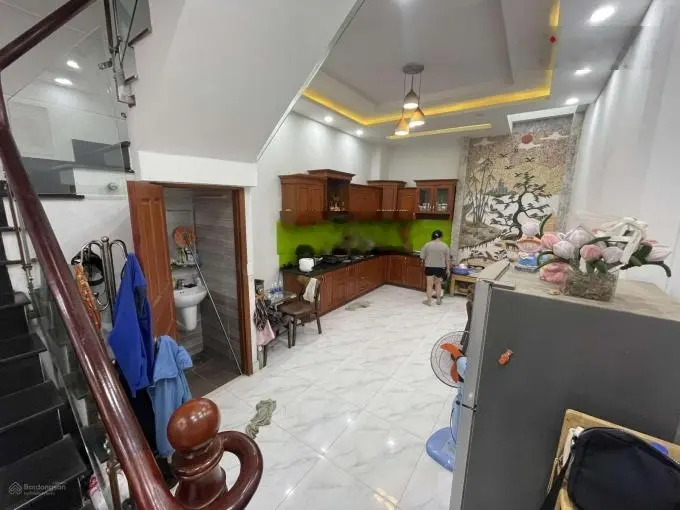 TÔI CẦN BÁN NHÀ HỒI VỐN ĐƯỜNG SỐ 6, CXBT,QUẬN 11.GIÁ: 4.070 tỷ.DT: 5.4mx15.2m. Sổ hồng chính chủ.