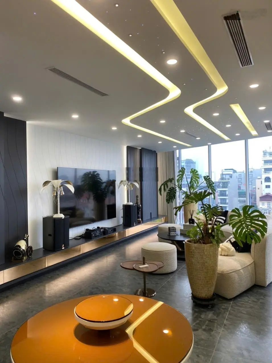 Bán nhà View Hồ trung tâm Ba Đình, thang máy, gara, kinh doanh, Đội Cấn 60m2 nhỉnh 30 tỷ.