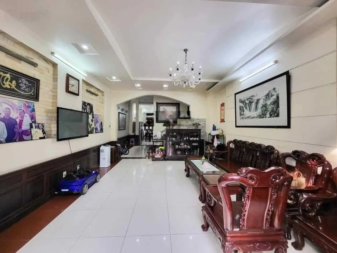 Bán gấp nhà đang cho thuê 29triệu, giá 4TỶ190/90m2, đường Lê Đức Thọ - P. 7 - Gò Vấp, có thang máy