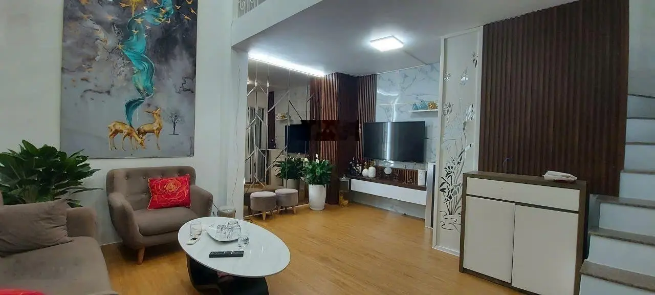 Bán nhà Hào Nam, 23.1m, 5 tầng, ngõ ô tô, cạnh Nhạc Viện, giá 3.65 tỷ