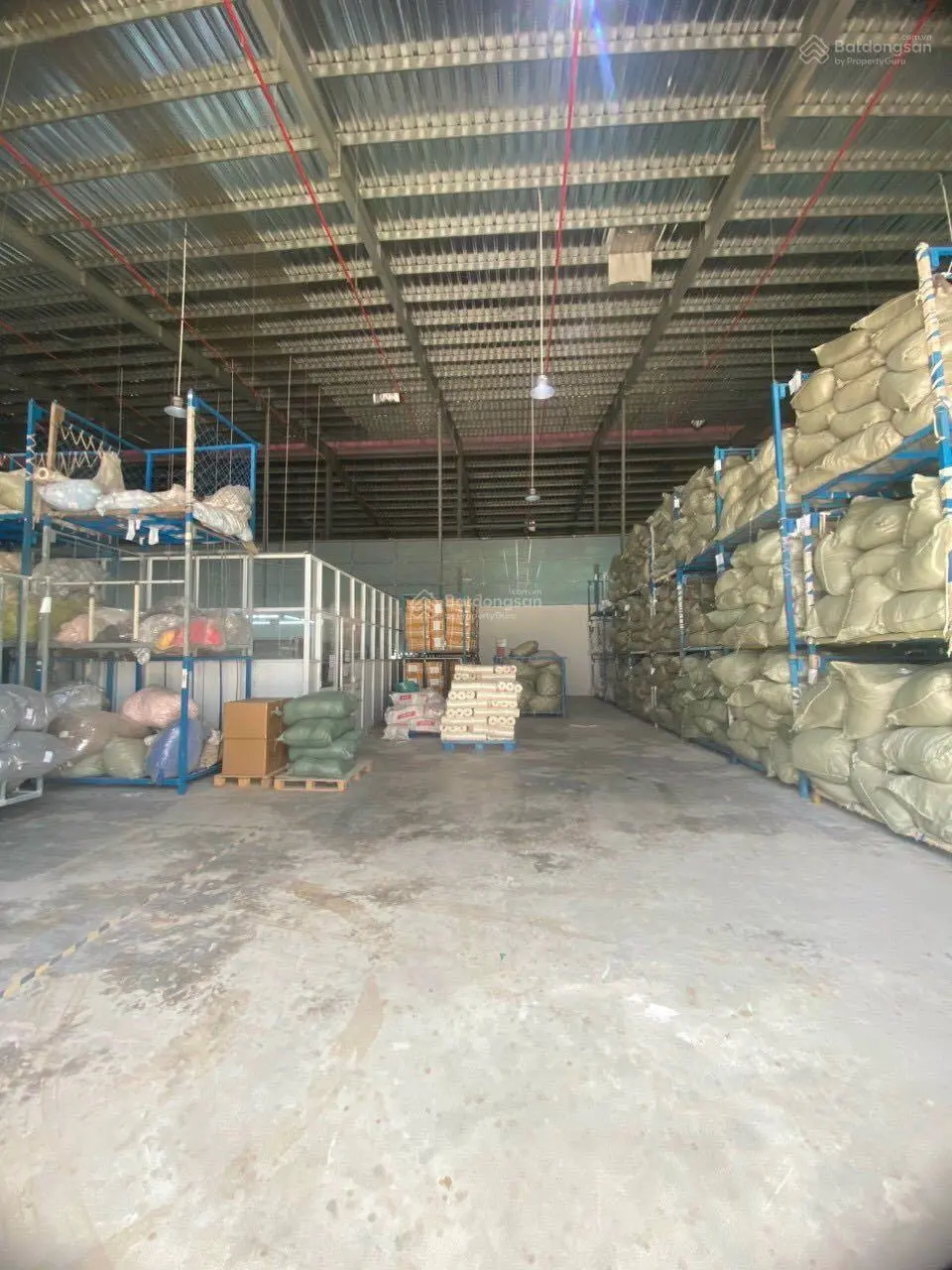 Chính chủ kẹt tiền bán gấp kho mặt tiền đường Nguyễn Đình Kiên, Tân Nhựt, Bình Chánh đường xe cont