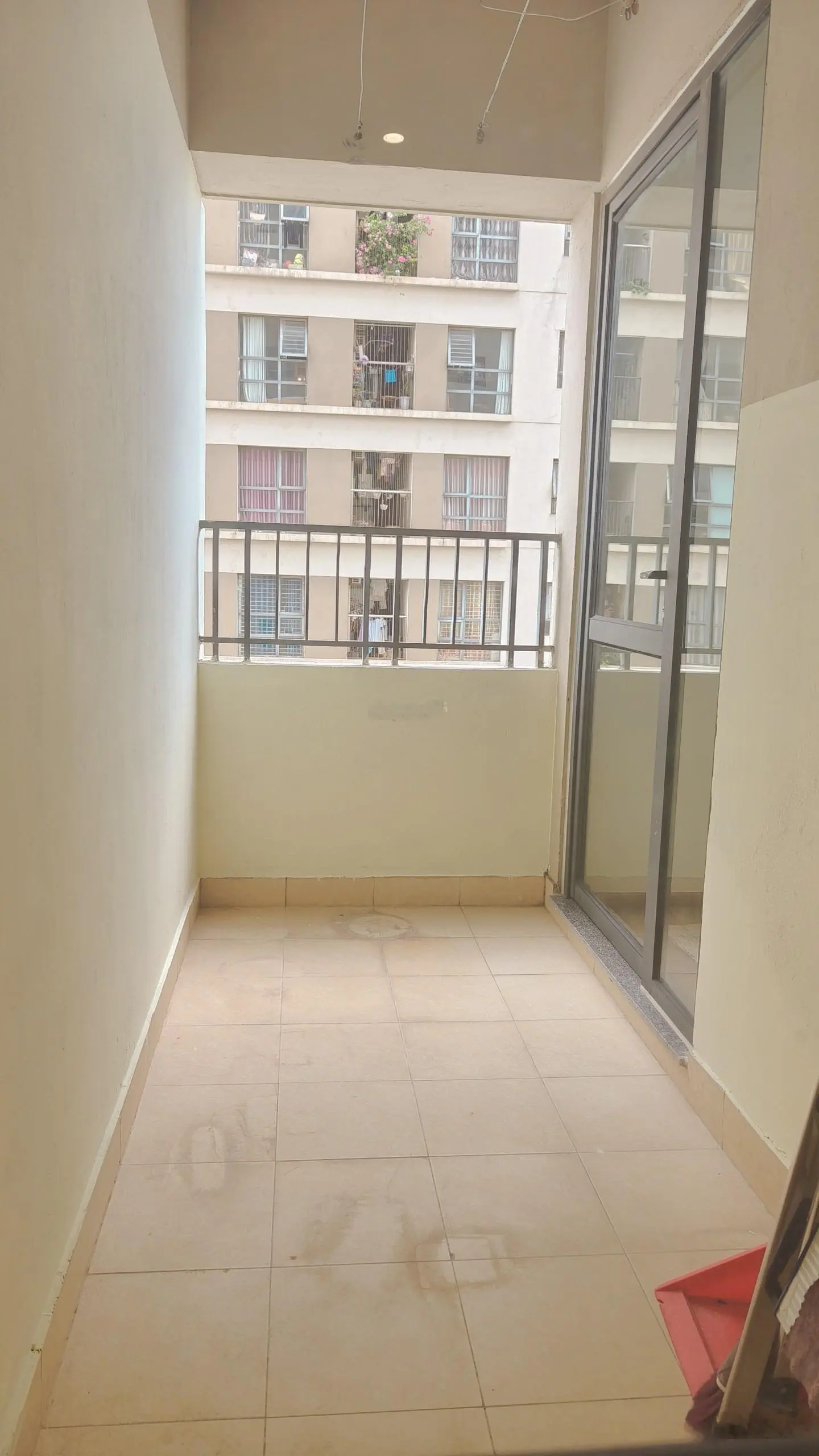 Chính chủ bán căn 2PN diện tích, đã có sổ, full nội thất đẹp 3 tỷ 2