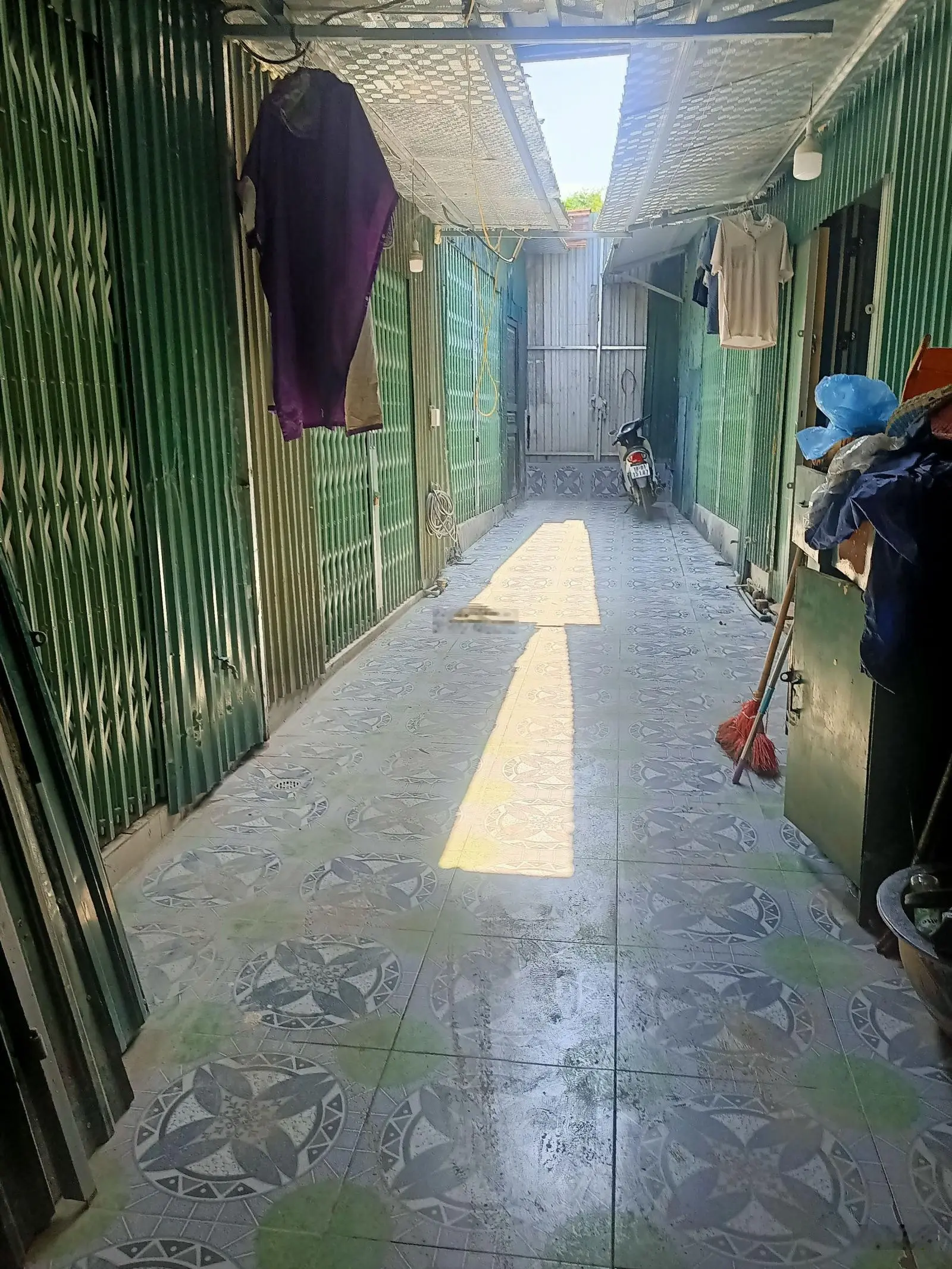 1.8 tỷ 66m2 nhà mới xây ở luôn, 60m ra bãi đậu xe, trước nhà ngõ 2.5m. QH 2025 chuyển sang đất ở