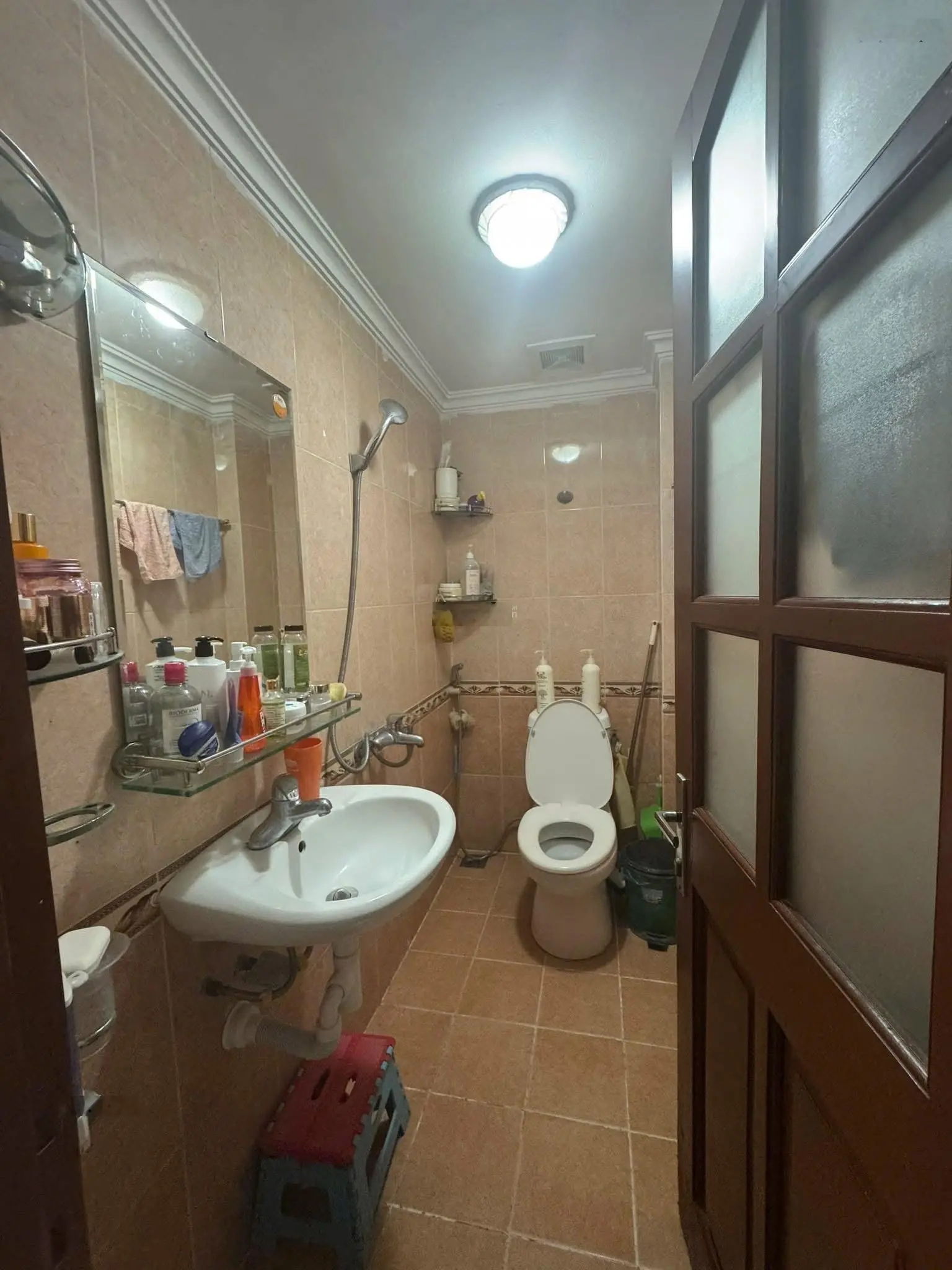 Bán Nhà Phân Lô ngõ 91 Nguyễn Chí Thanh Đống Đa.40m x4T. Mặt tiền.3.7m. Giá = 19.8 tỷ