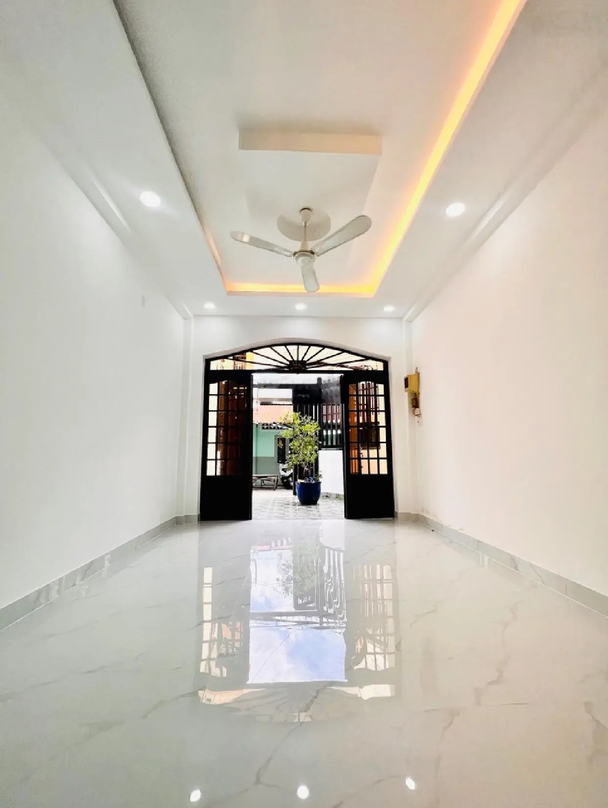 Gấp bán căn Bạch Đằng P15, DT 59m2 (thực tế 84m2), nhà 2 tầng hẻm 3m thông, Hạ 400tr - chỉ 5.15 tỷ.