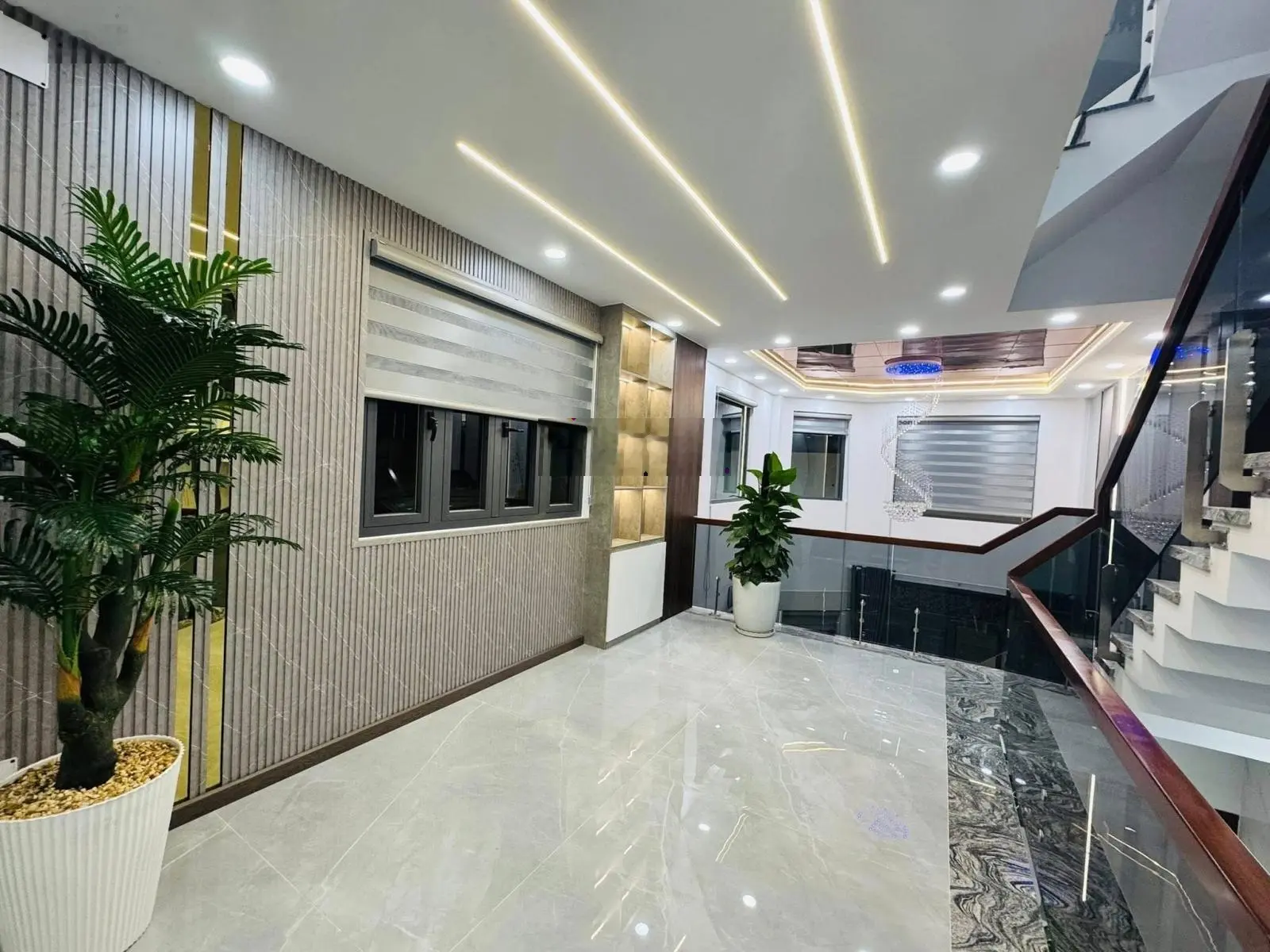 Căn góc siêu vị trí đường mã lò 4x14m nội thất cao cấp nhà xây 5 tầng mới giá chỉ 8.5 tỷ TL