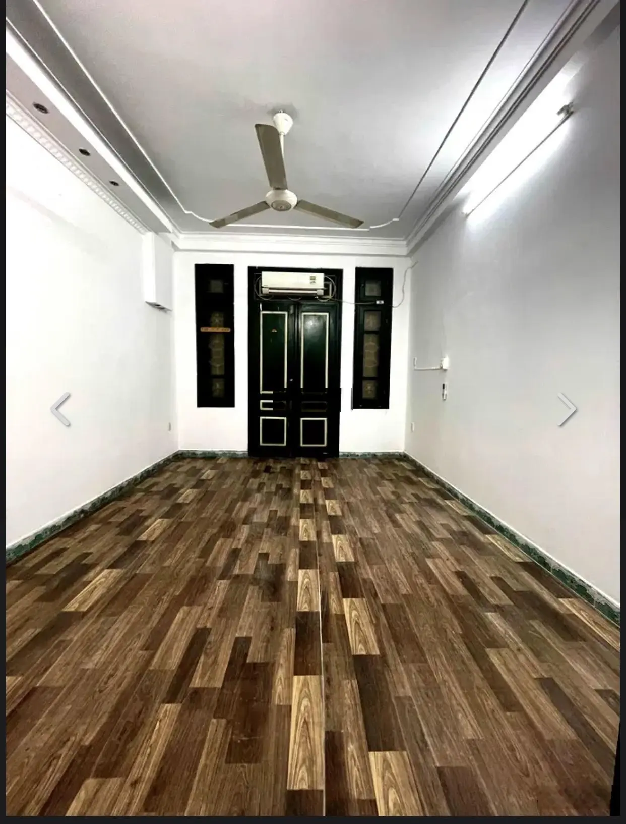 Bán nhà khu Phương Mai 40m 4 tầng phân lô ngõ rộng. Gần đường. Khu dân trí cao 8,3 tỷ