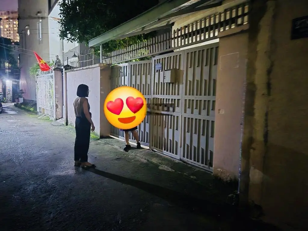 HXH thông ra Nguyễn Xí 285m2, chỉ 22 tỷ. Ngang hiếm 10m dài 28m. Sổ hồng hoàn công quy hoạch.
