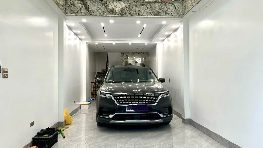 Ban nhà phố lâm hạ, bồ đề long biên, 7 tầng thang máy, gara oto 7 chỗ 45m 16.5 tỷ