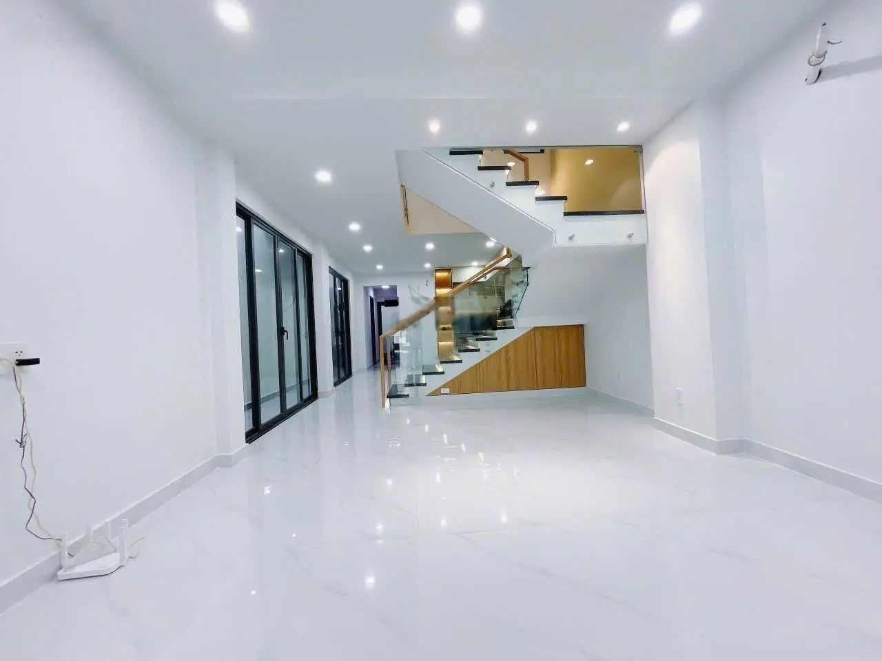 Bán Nhà 5x20m Mặt Tiền Hẻm 12m đường Lê Văn Lương, Tân kiểng,Q7,Nhà Mới, Vị Trí đẹp Giá rẻ 11.3ty