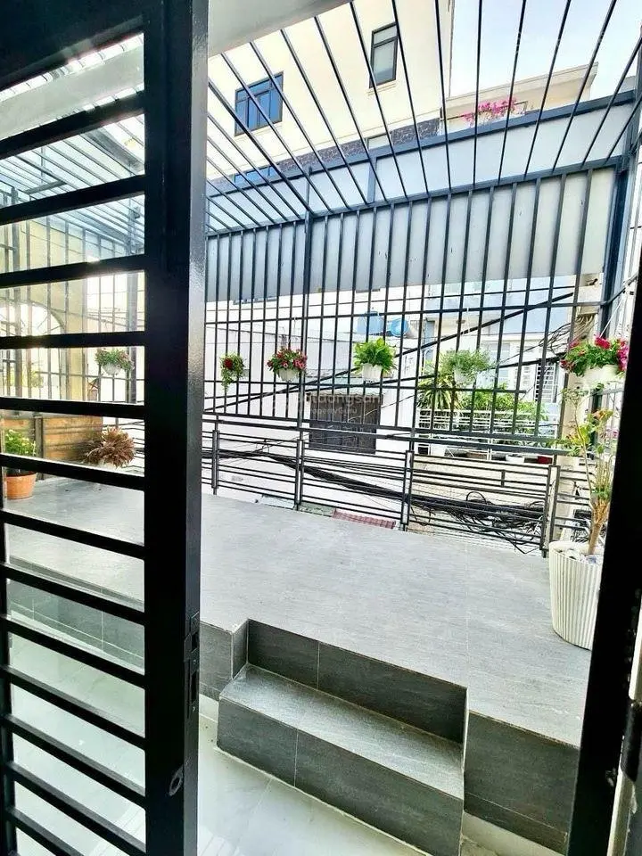 Bán nhanh nhà Khuông Việt, Tân Phú, 126m2, 1T3L, đang cho thuê làm văn phòng, hẻm to 4,5m