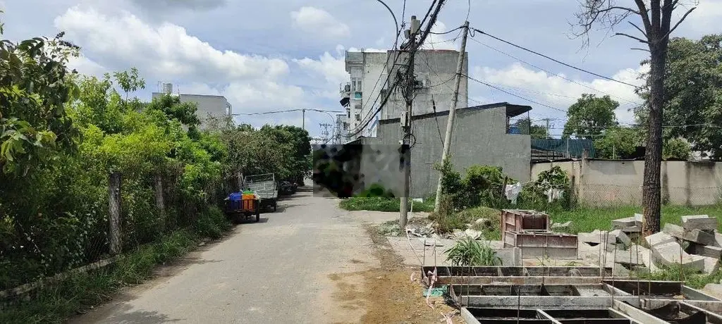 02 lô đất thổ cư DT 5 x 22m MT đường tân hiệp 19 gần chợ tân hiệp HM