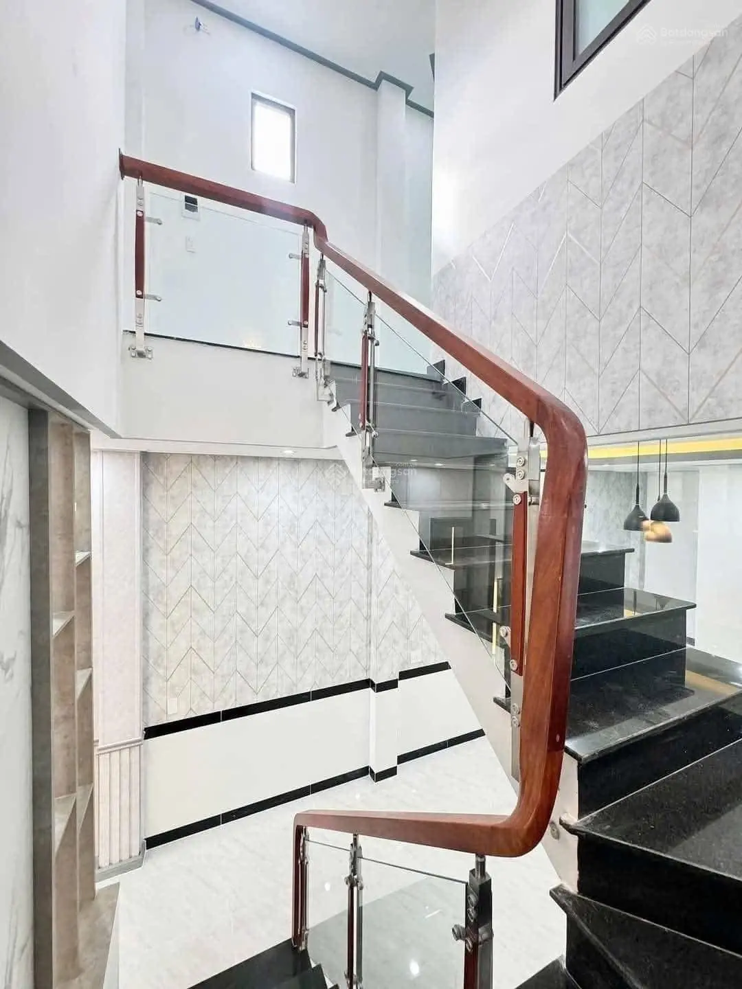 Siêu phẩm nhà phố hiện đại 1 trệt 1 lầu phường hố nai tp biên hoà đồng nai