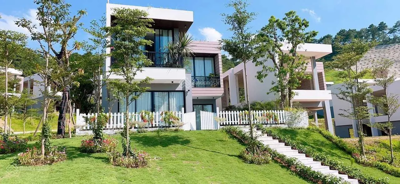 Bán gấp biệt thự dãy F2 thuộc dự án Venus by flamingo, 250m2 full nội thất. LH 0931 793 ***