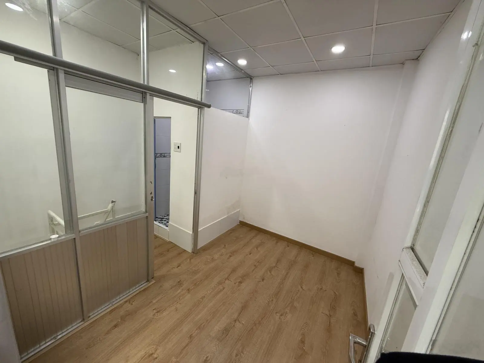 Nhà 1 lầu vào ở liền hưng phú sổ hồng hiện hữu giá 1.750 tỷ