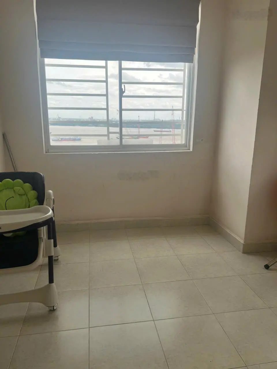 Thu Trúc - Chuyên căn hộ Phú Mỹ Thuận 87m2, 3PN, 2WC, nội thất đầy đủ, giá 1.42 tỷ