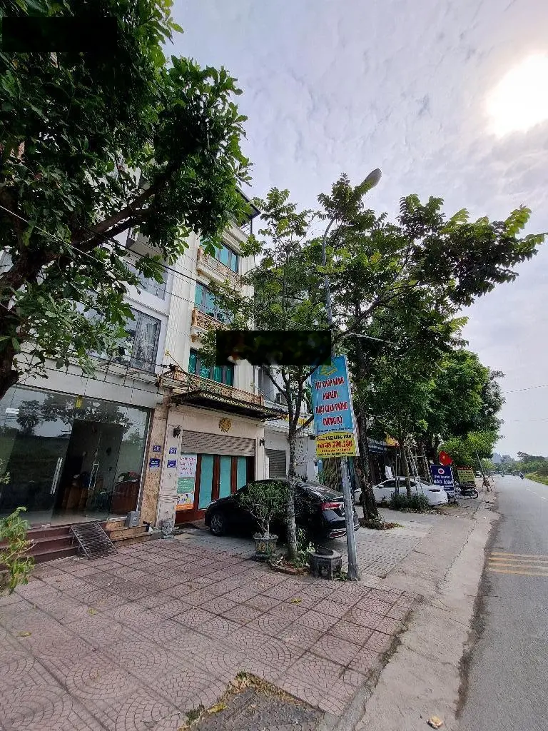 Bán nhà khu phân lô đấu giá thạch bàn 80m , mt 5m nhà 4 tầng vỉa hè 3 ôtô tránh giá chào 15,7 tỷ